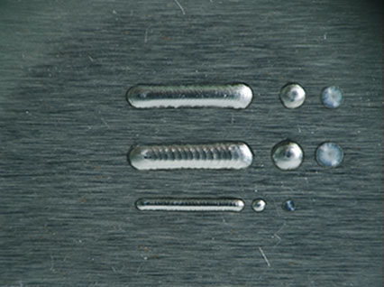 <a href='http://www.mmqa.cn/product/3.htm' class='text_a'>模具激光焊機(jī)</a>修復(fù)鏡面模具效果